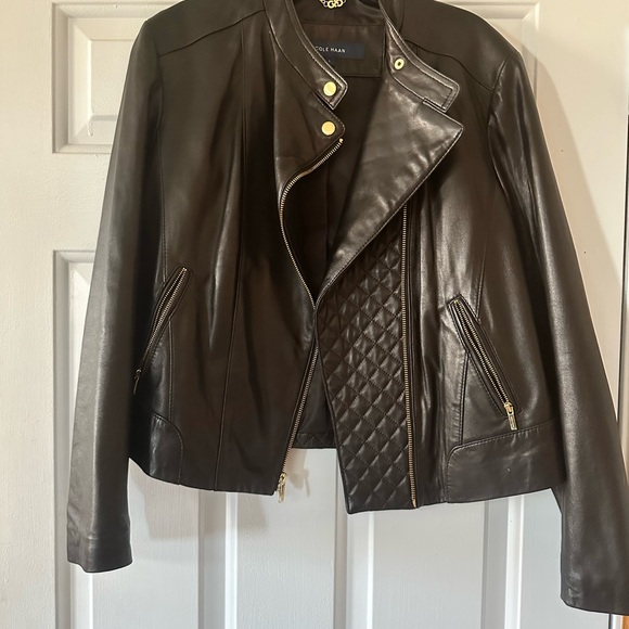 Cole Haan Black Quilted Leather Moto Jacket. Size large. - Picture 6 of 14